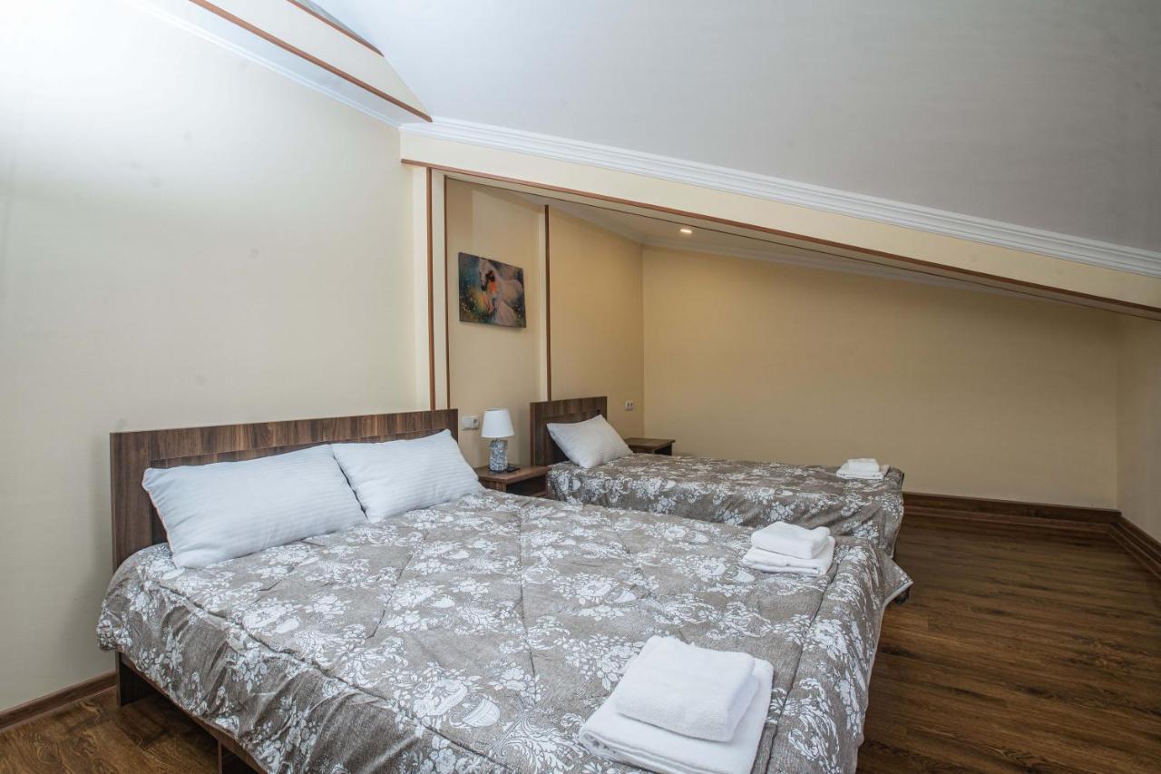 Hotel Telav Holl à Telavi Extérieur photo